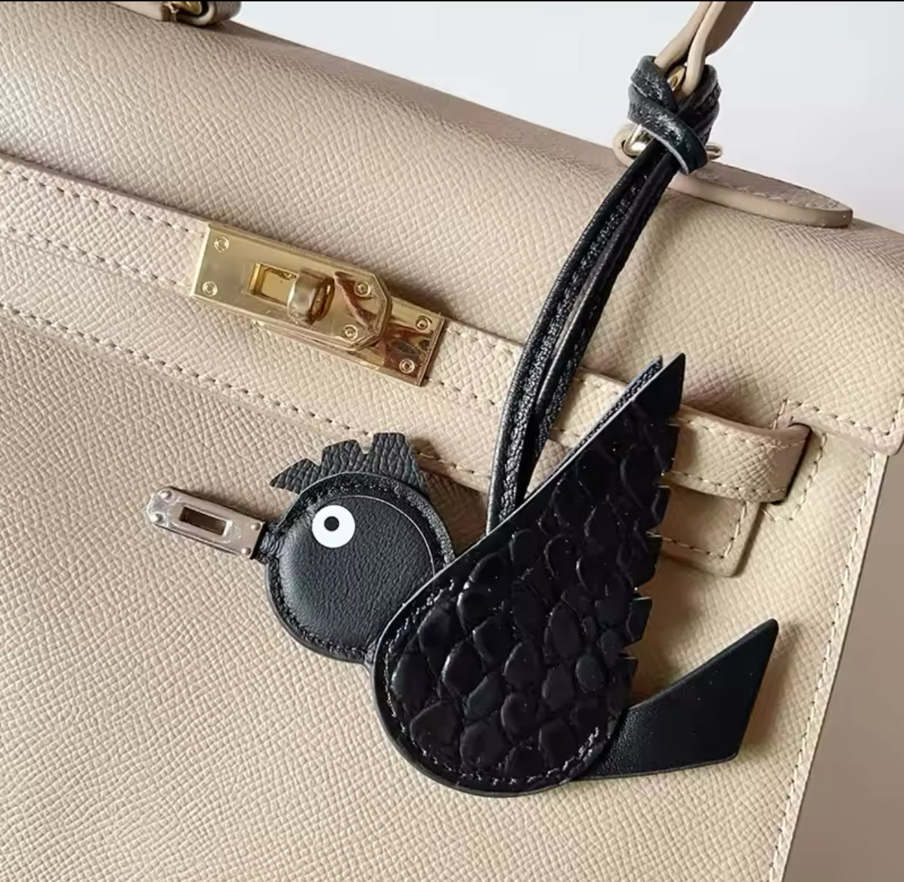 Black bird Charm