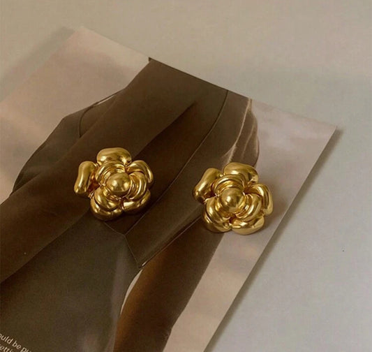 Flower Gold earrings