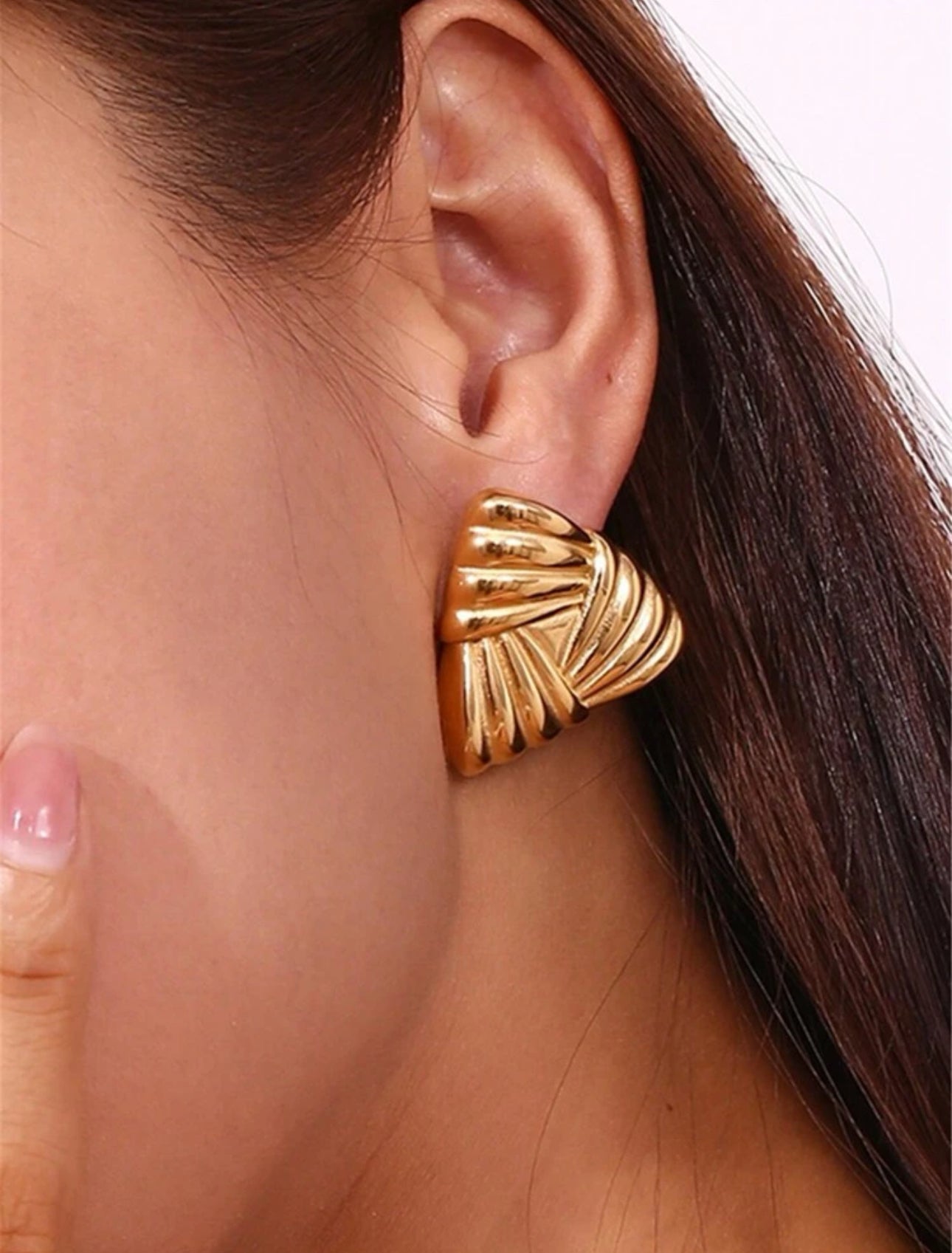 Triangle gold earrings