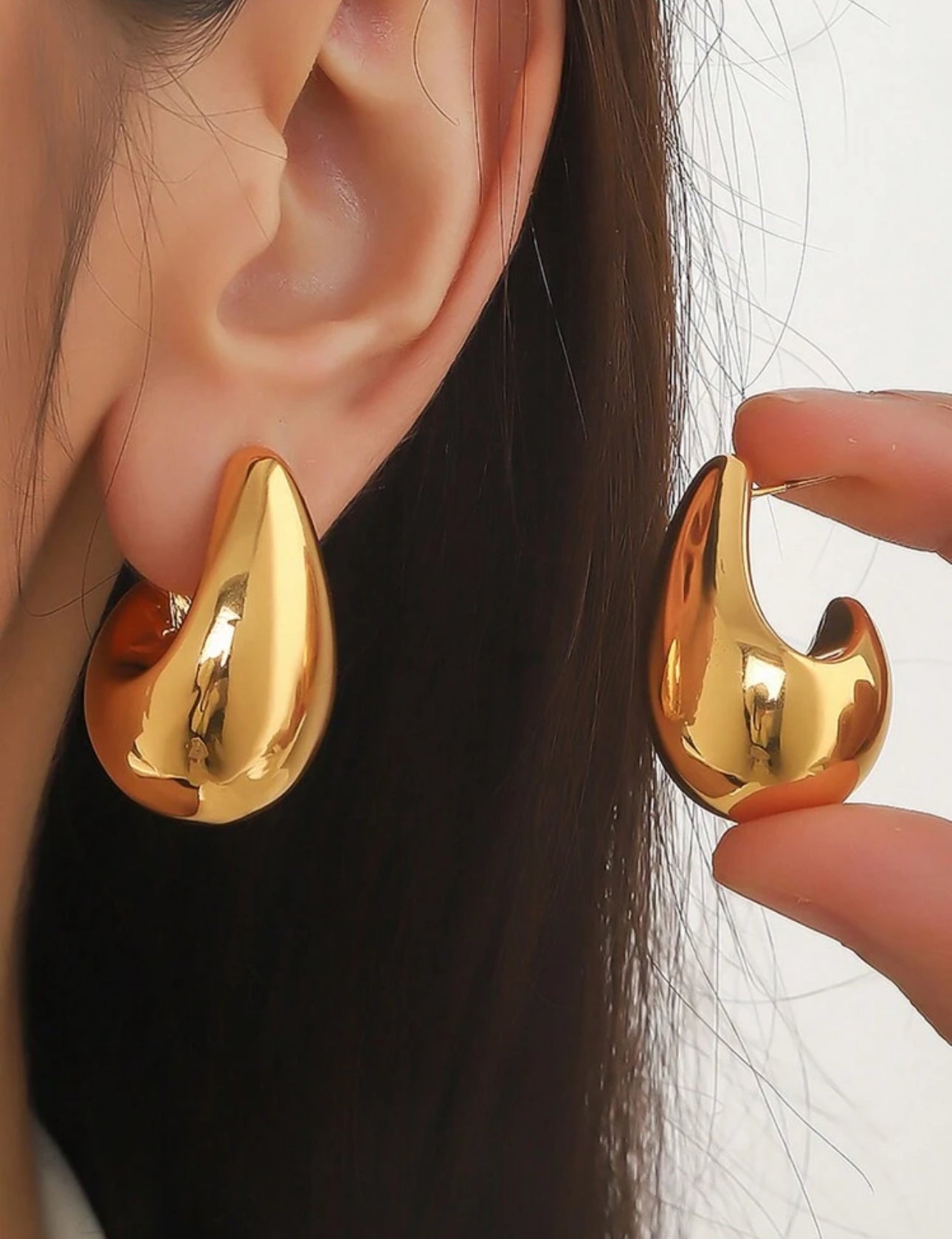 Drop Gold earrings